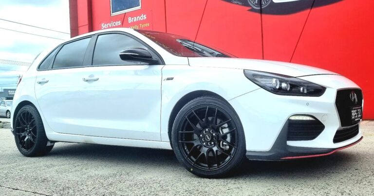 Hyundai i30 from the Tyreforce vehicle gallery.