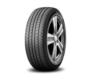 Roadstone CP521 tyre